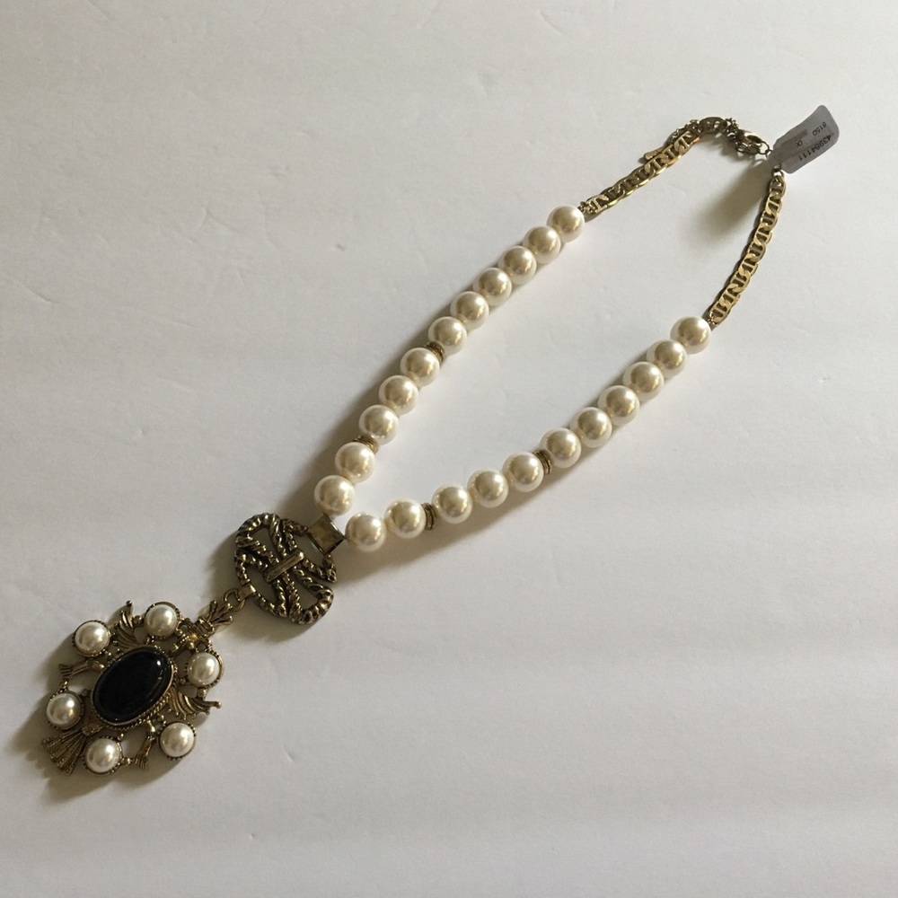 Free People Mega Pearl Pendant - Picture 5 of 7